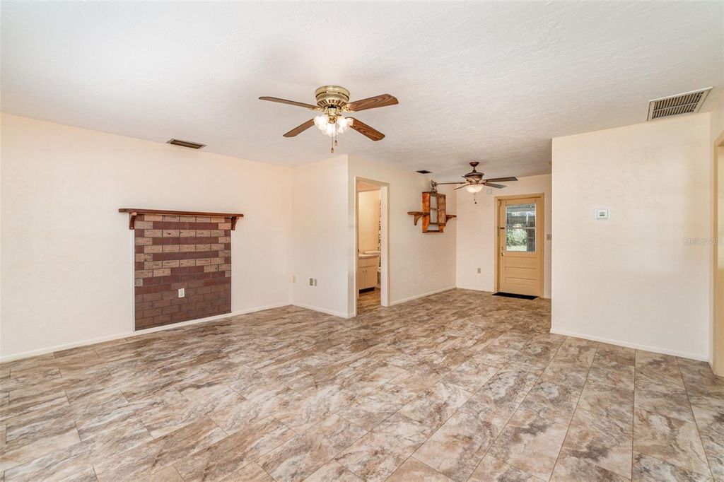 Photo of 918 W Magnolia Street, Arcadia, FL 34266 (MLS # C7515830)