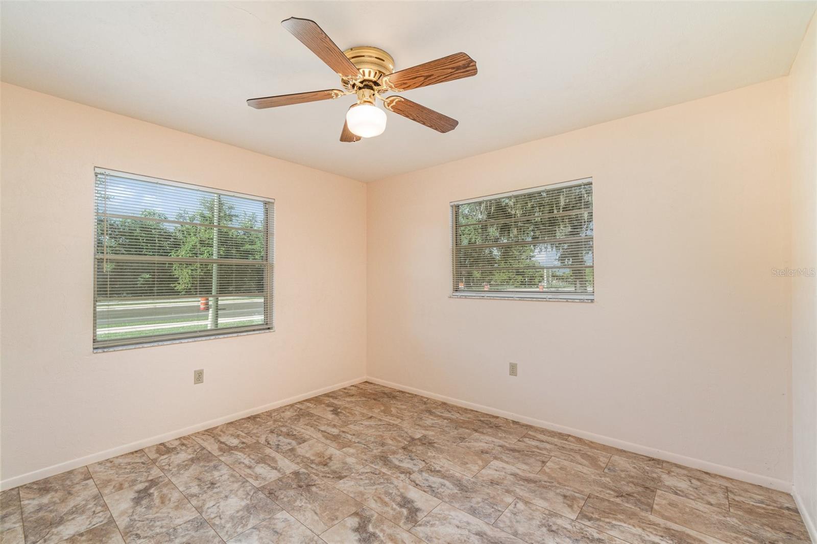 HINCKLEYS SUB - Residential