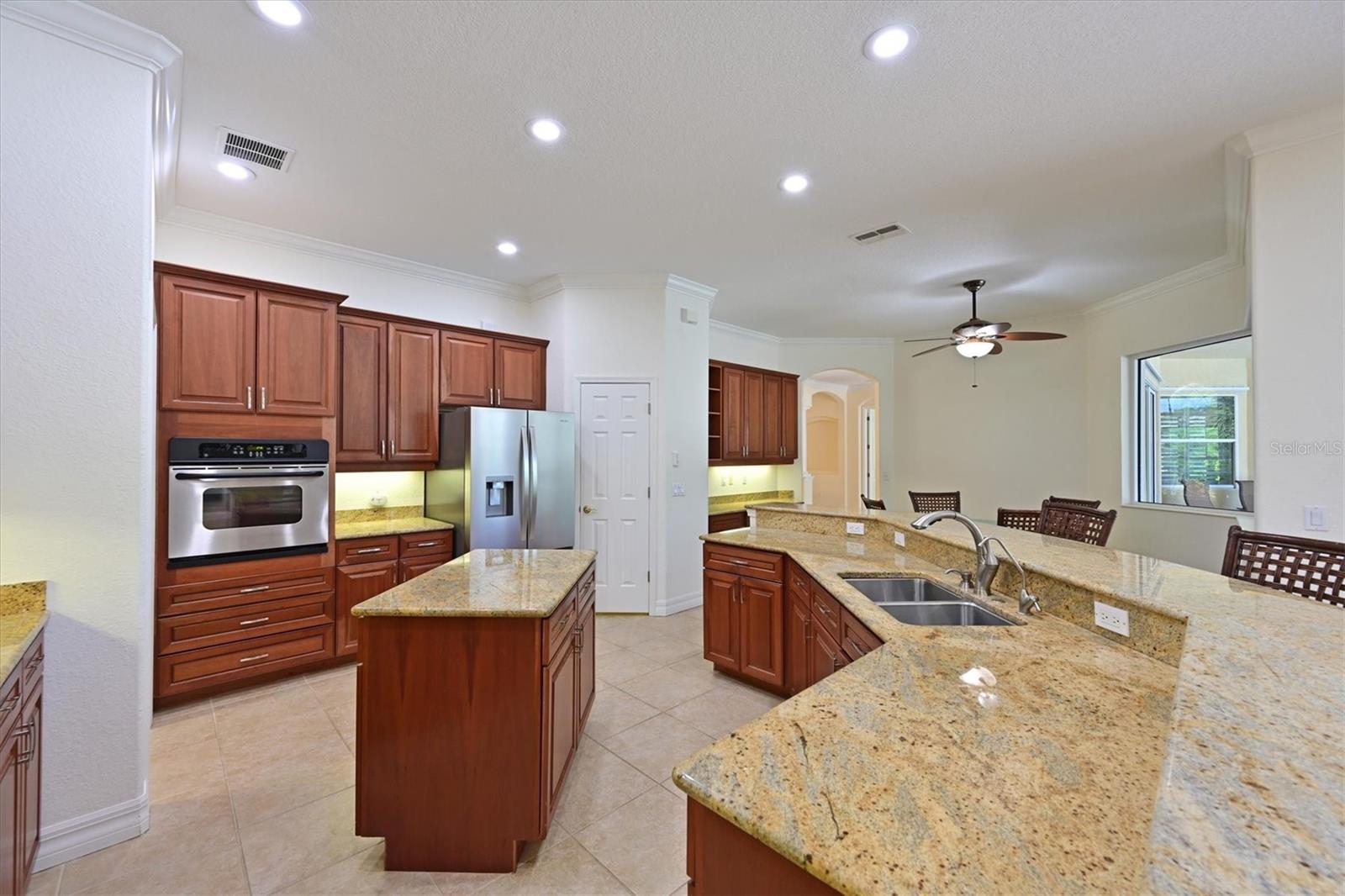 WATERLEFE GOLF & RIVER CLUB - Residential