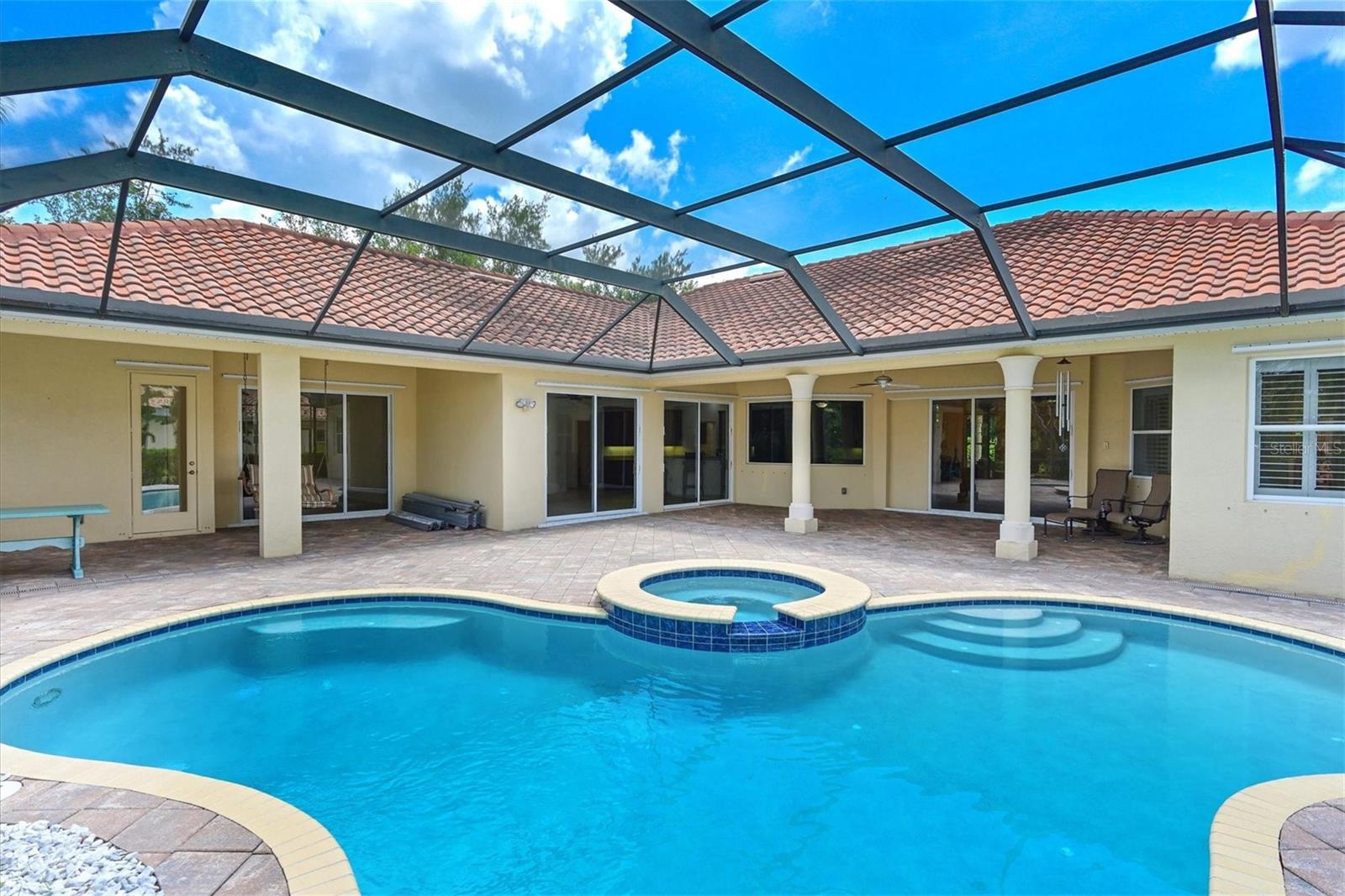 WATERLEFE GOLF & RIVER CLUB - Residential