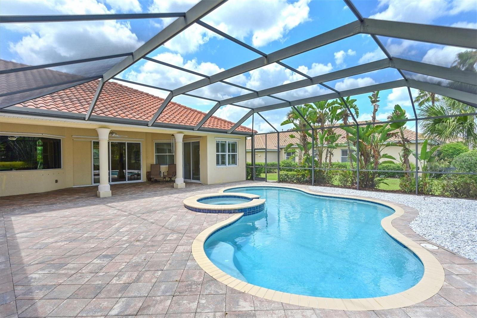 WATERLEFE GOLF & RIVER CLUB - Residential