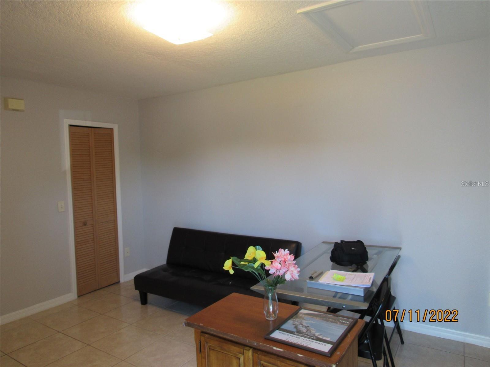 ISLAND CLUB WEST PH 02 - Residential Lease