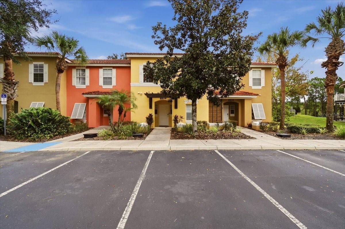 8504 CRYSTAL COVE LOOP