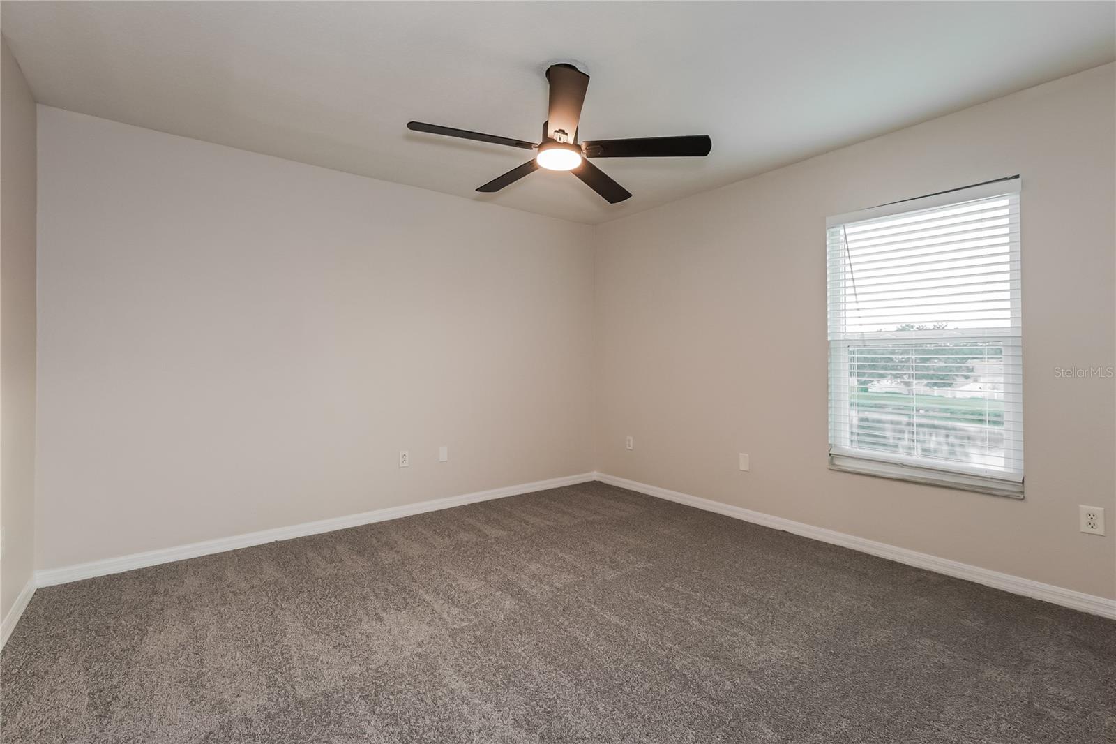 CARRIAGE POINTE PH 01 - Residential