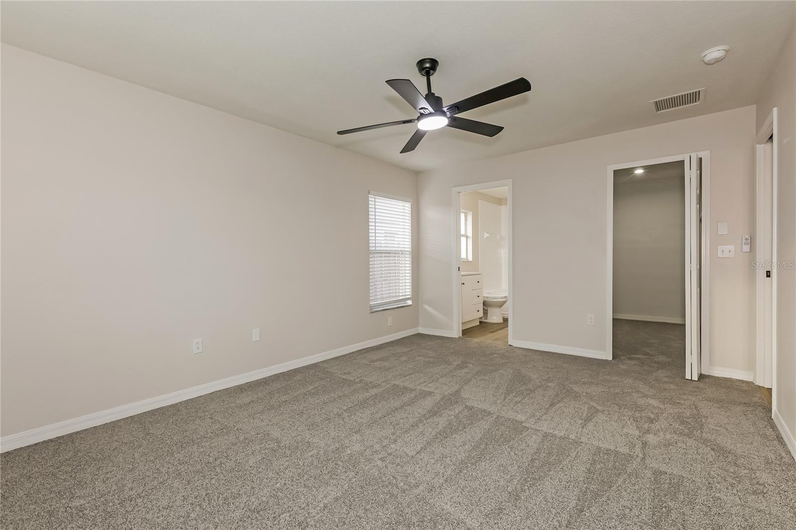 CARRIAGE POINTE PH 01 - Residential