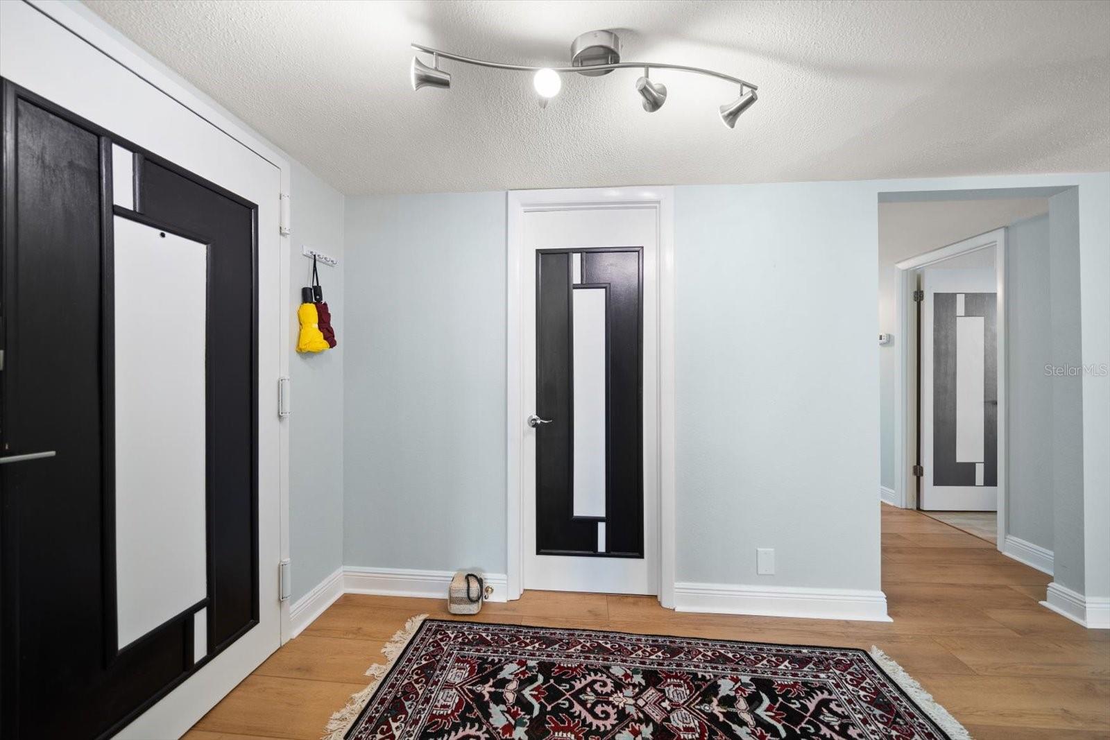 EDGEWATER ARMS 4TH CONDO - Residential