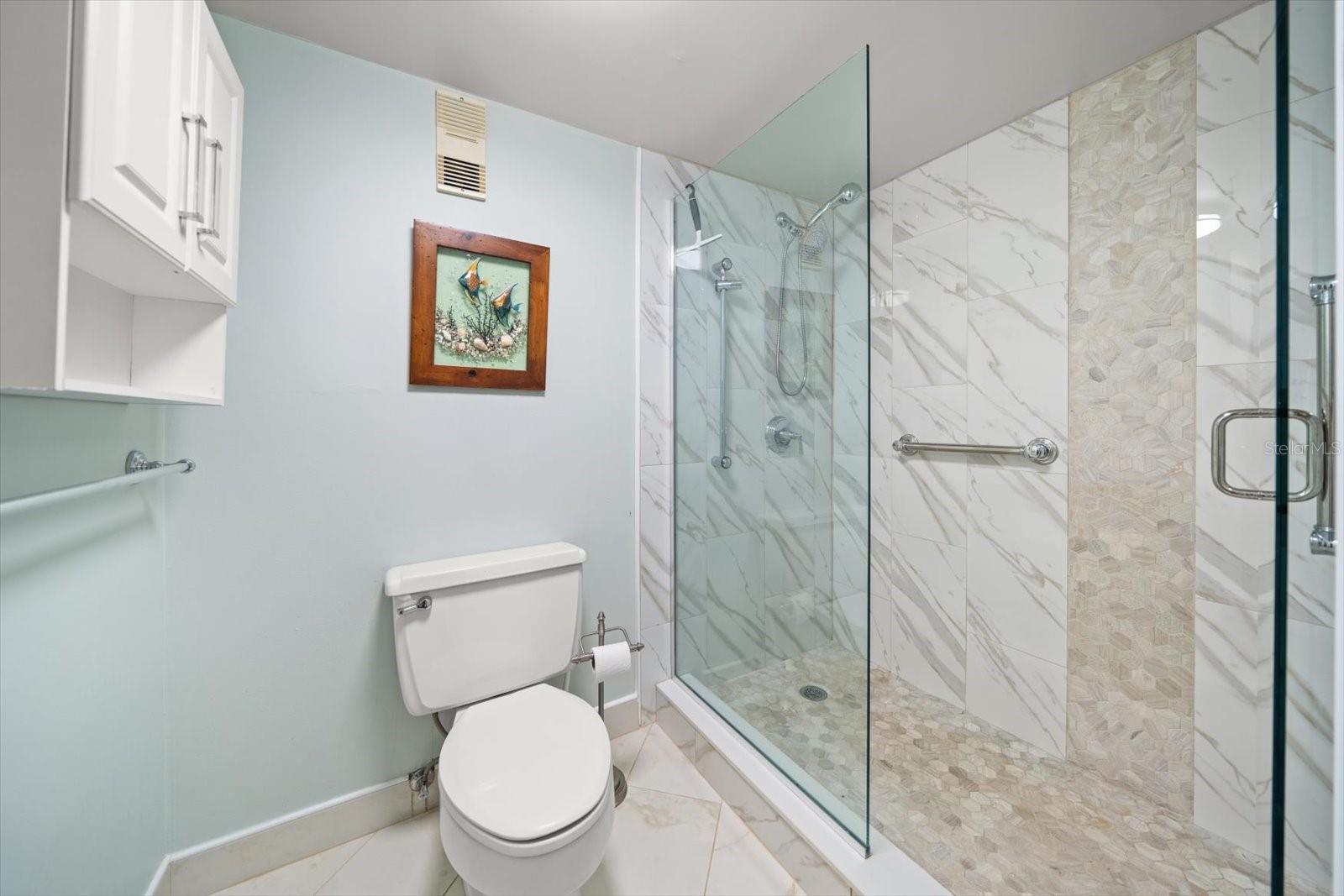 EDGEWATER ARMS 4TH CONDO - Residential