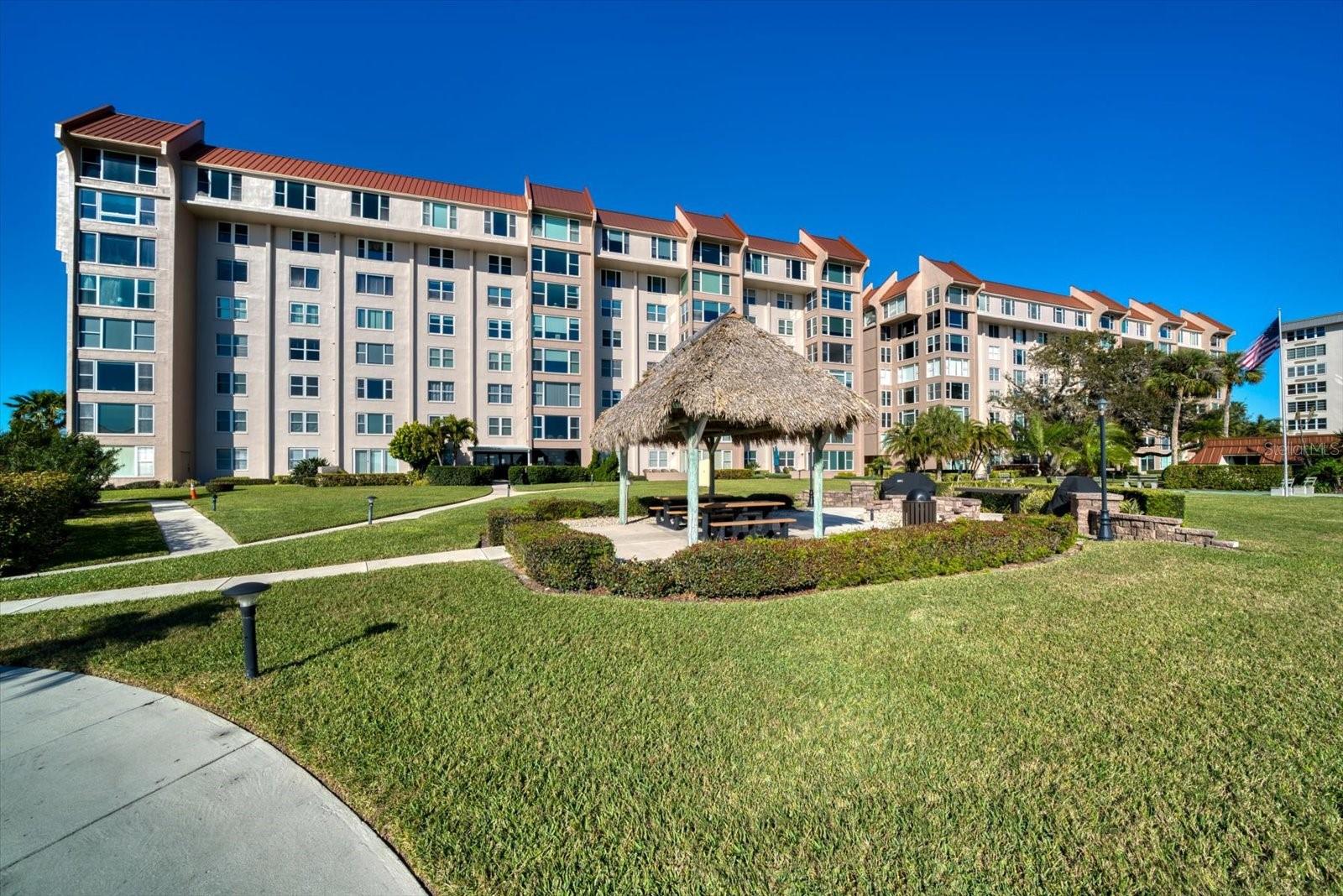 EDGEWATER ARMS 4TH CONDO - Residential