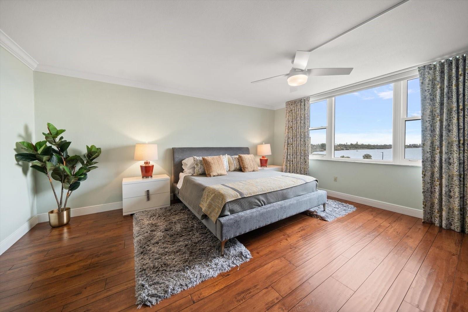 EDGEWATER ARMS 4TH CONDO - Residential