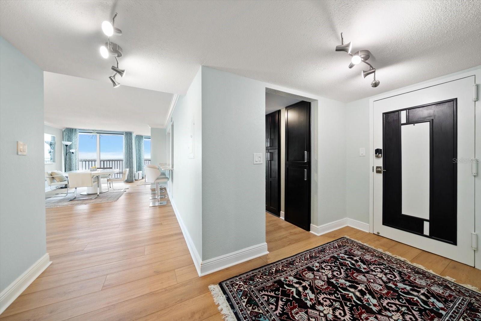 EDGEWATER ARMS 4TH CONDO - Residential