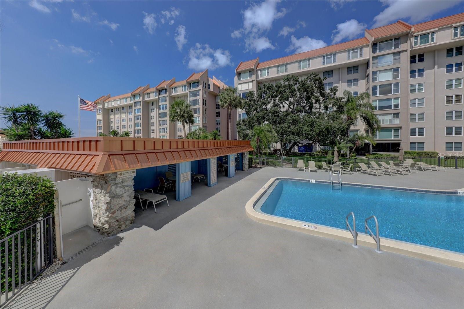 EDGEWATER ARMS 4TH CONDO - Residential