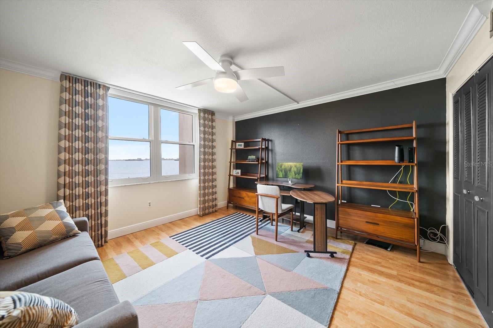 EDGEWATER ARMS 4TH CONDO - Residential