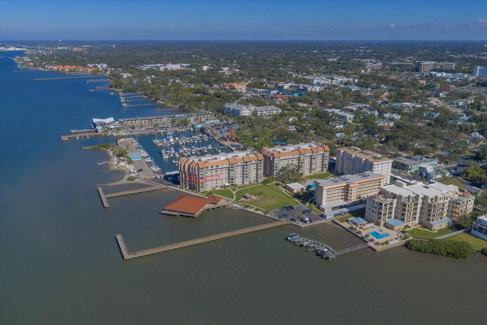 EDGEWATER ARMS 4TH CONDO - Residential