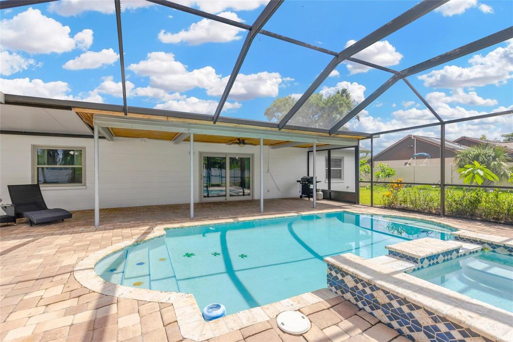 Photo of 10811 Providence Oaks Drive, Riverview, FL 33578 (MLS # TB8399740)