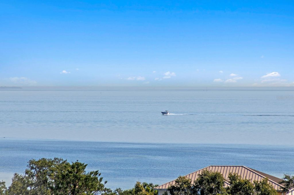 Photo of 1325 Snell Isle Boulevard NE #811, St Petersburg, FL 33704 (MLS # TB8449786)