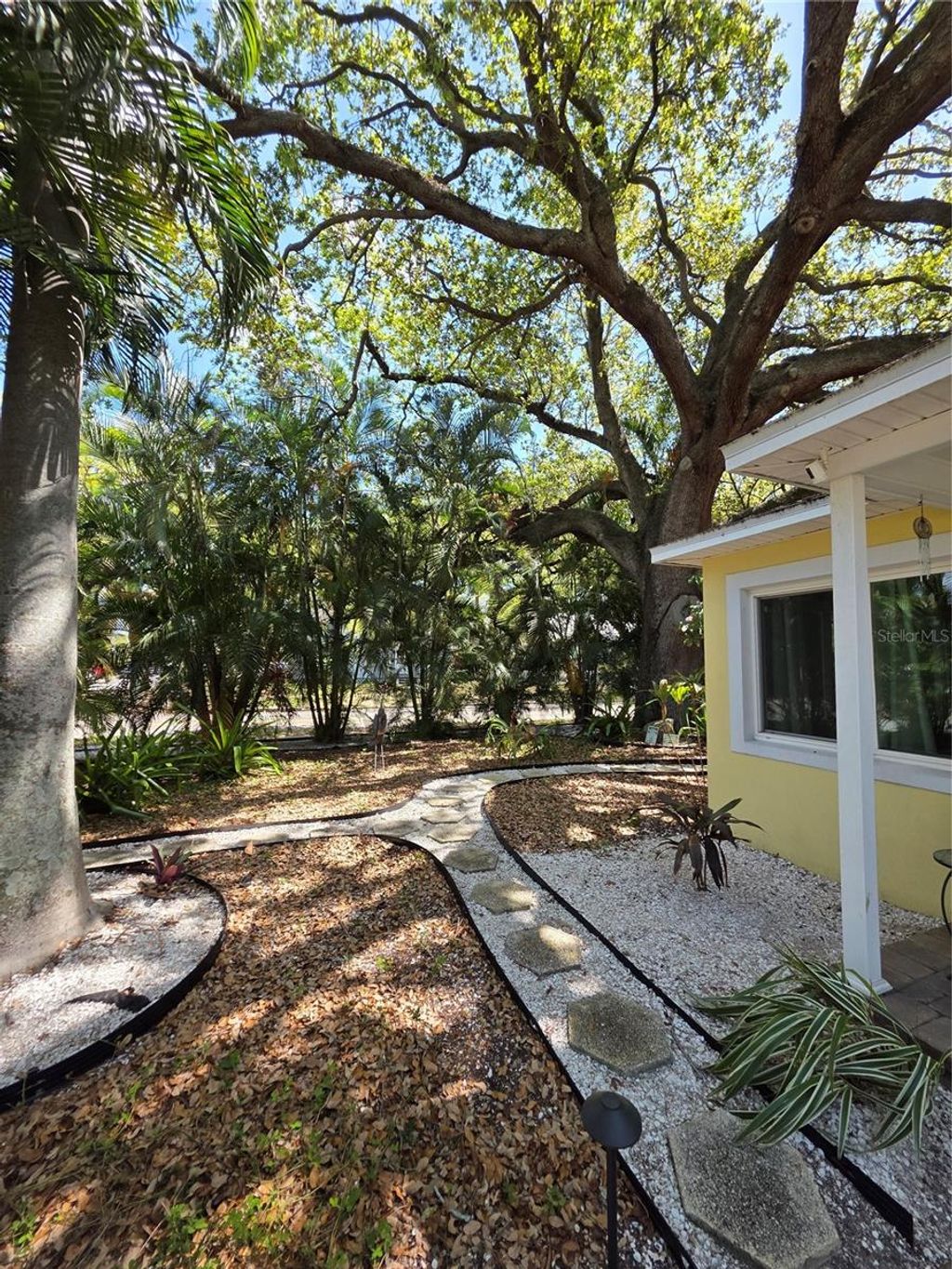 Photo of 2200 8th Avenue N, St Petersburg, FL 33713 (MLS # A4686983)