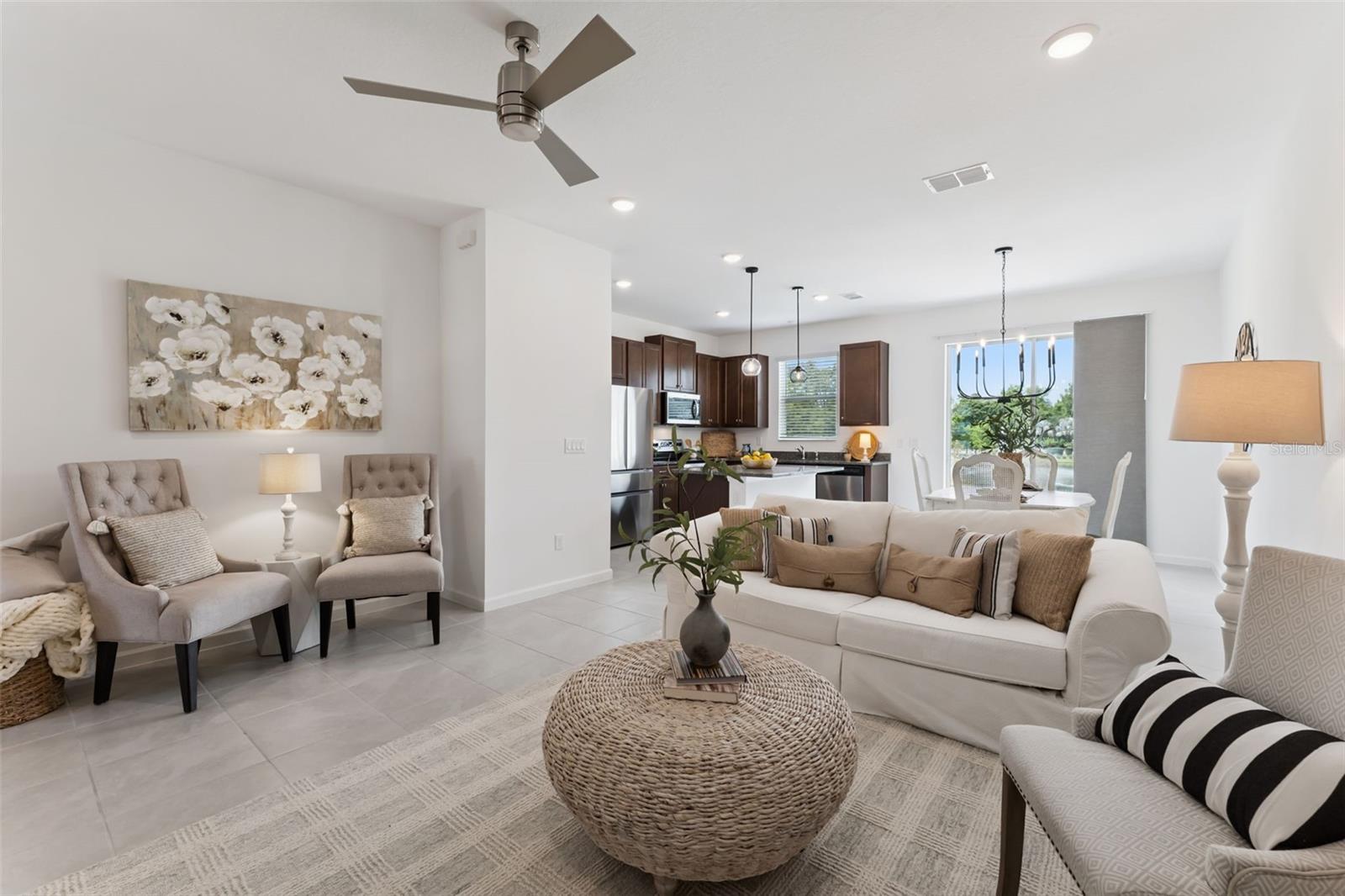 1070 SPRING PALMS LOOP