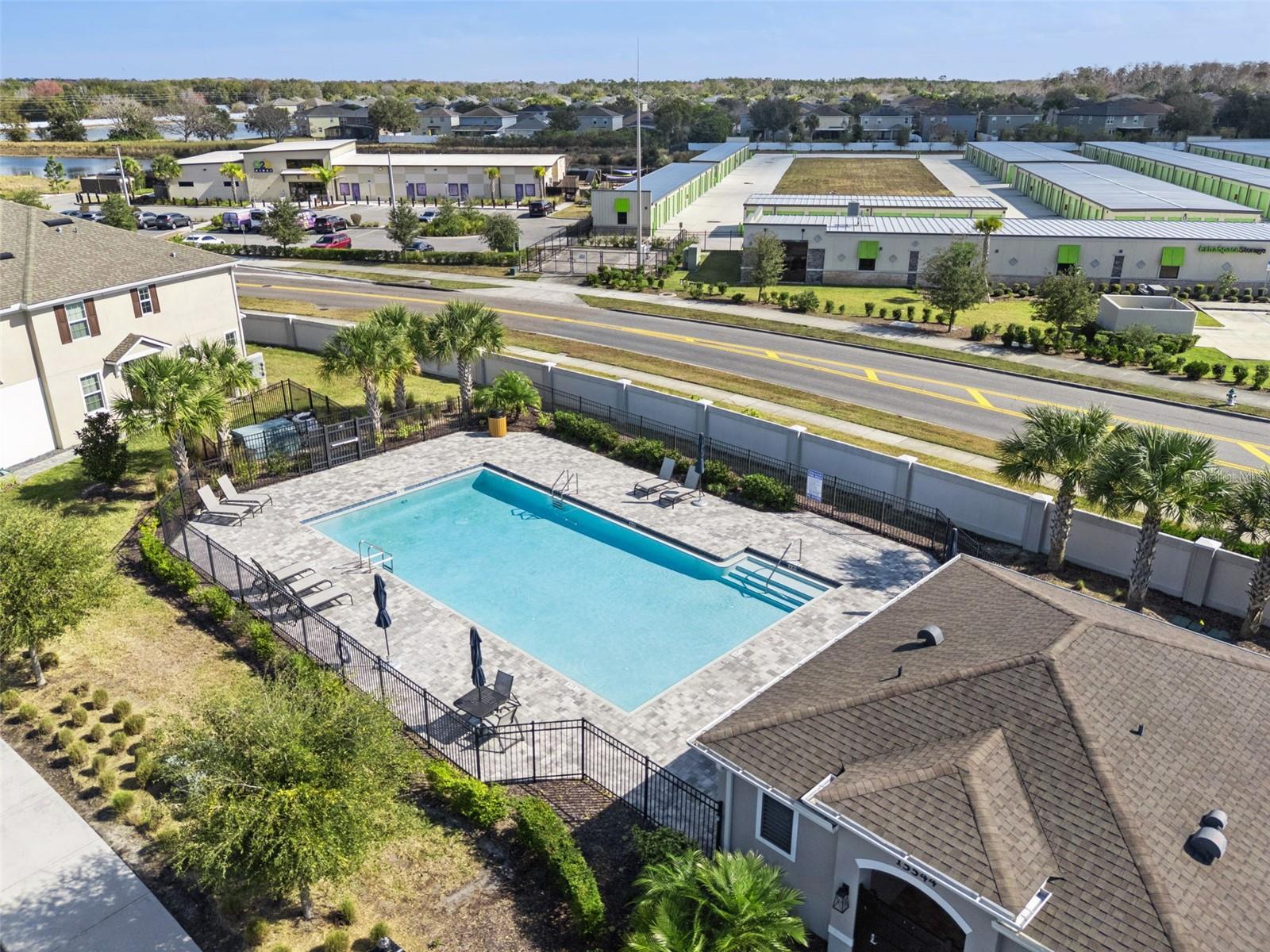 SPRING ISLE PALMS - Residential