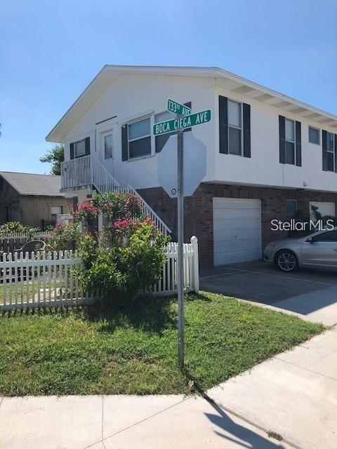 BEAUTIFUL 1 BEDROOM 1 BATHROOM MADEIRA BEACH APARTMENT LOCATED ACROSS THE STREET FROM A WATERFRONT PARK. TILE FLOOR THROUGH OUT, WASHER DRYER HOOK UPS INSIDE UNIT. OPEN KITCHEN CORNER UNIT. MUST SEE, WALKING DISTANCE TO BEACH CLOSE TO ST PETE BEACH, REDINGTON BEACH. AND MUCH MORE.