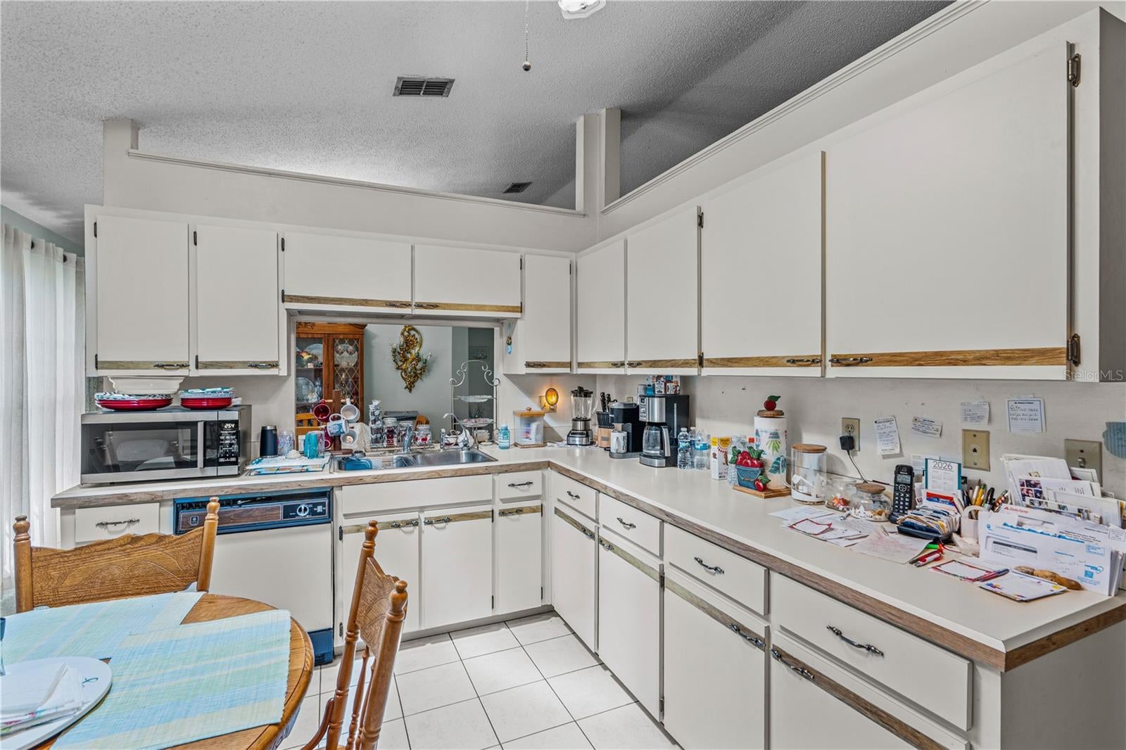 2825 SABAL PALM