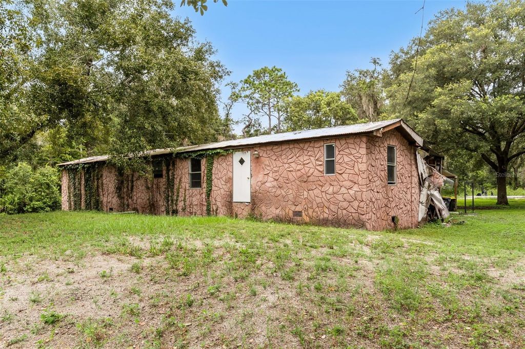 Photo of 205 Wildlife Trail, Lakeland, FL 33809 (MLS # P4936344)