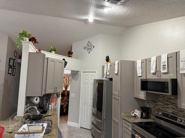 2514 DOVETAIL DRIVE