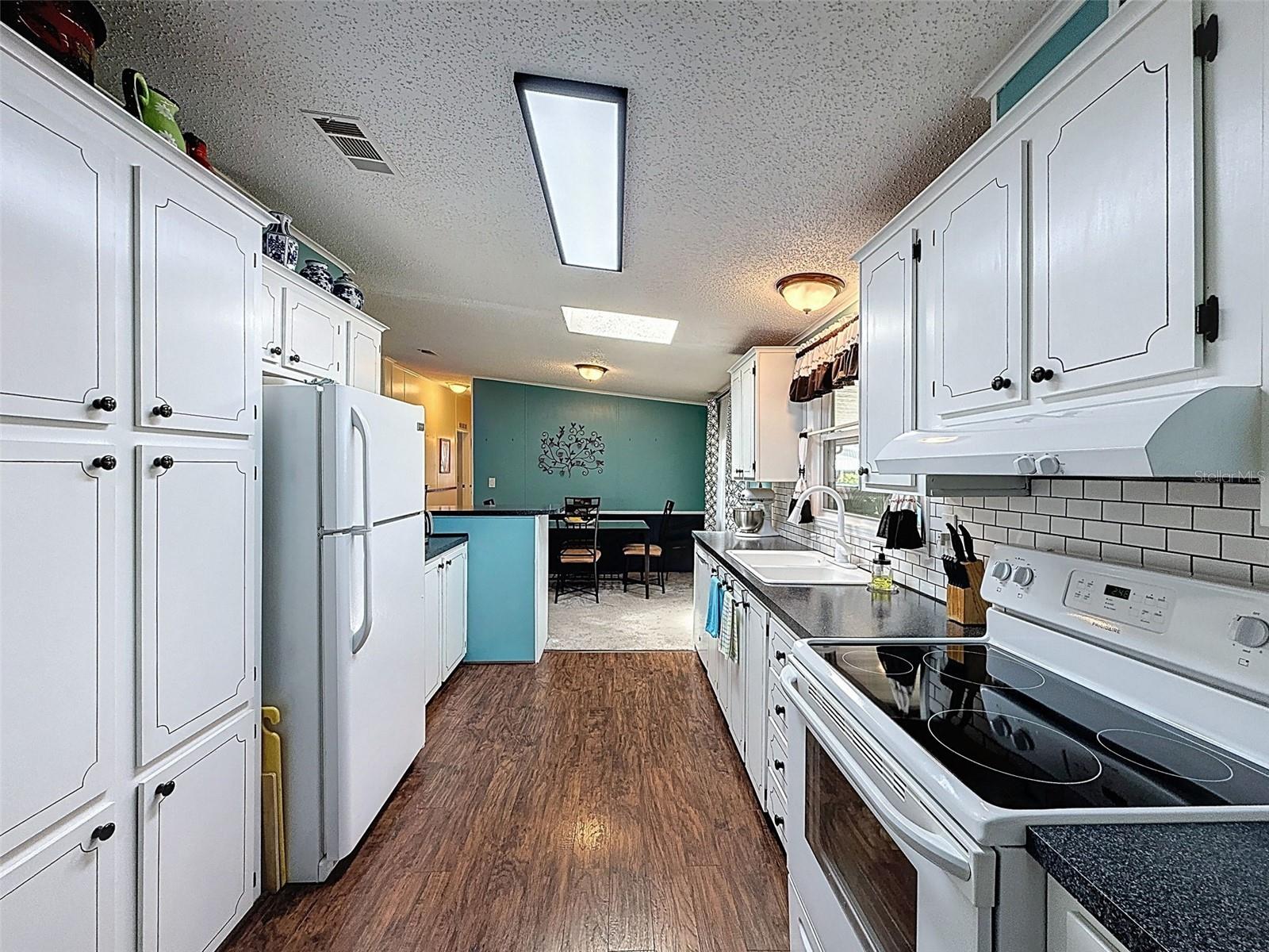 PONDEROSA PARK - Residential