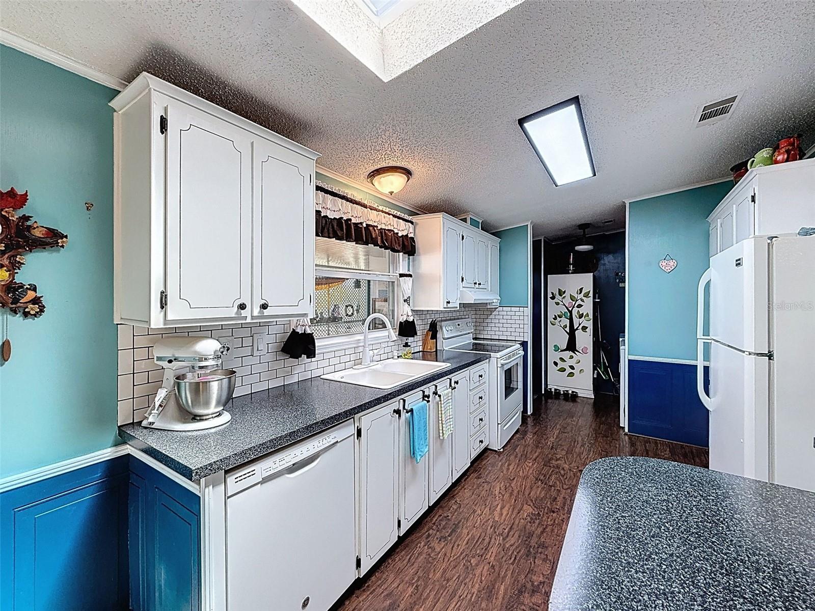 PONDEROSA PARK - Residential