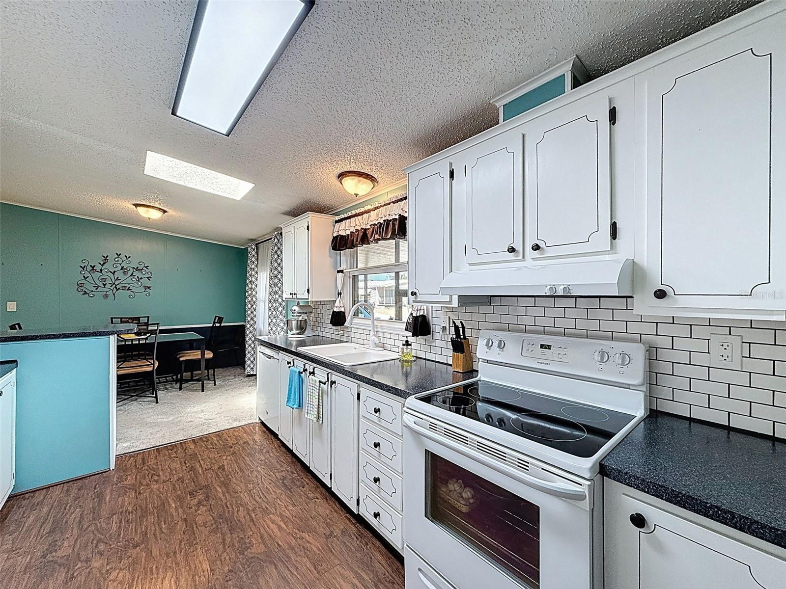 PONDEROSA PARK - Residential