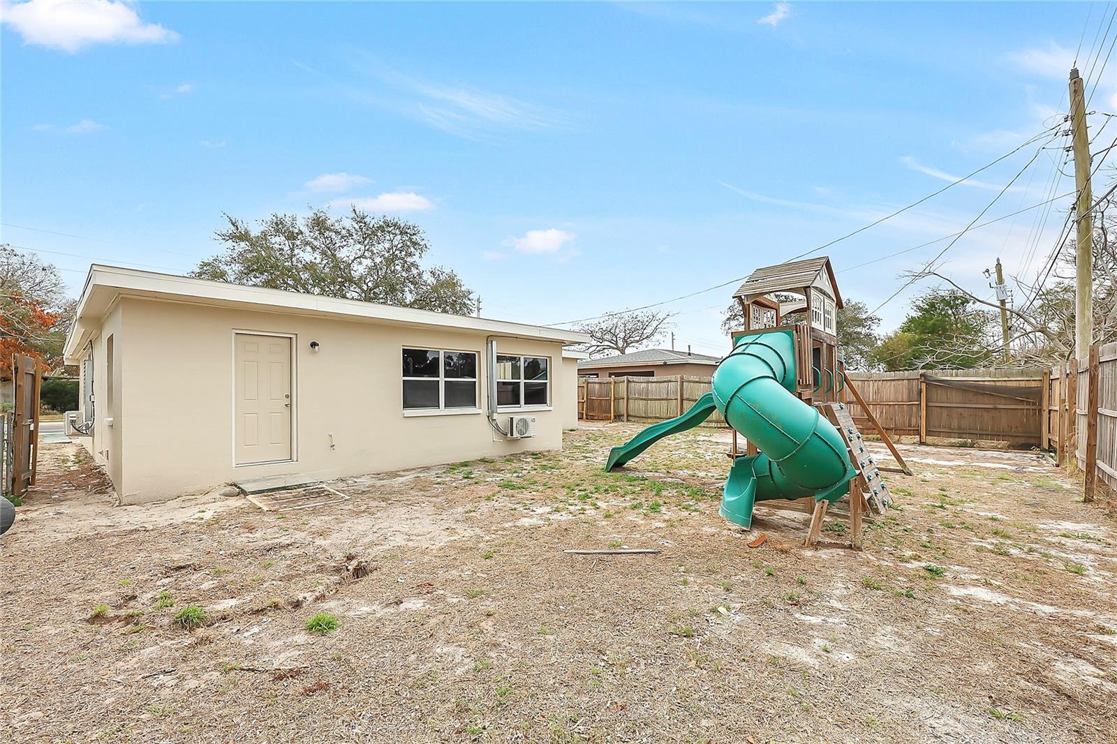 BROADMOOR ACRES SUB - Residential