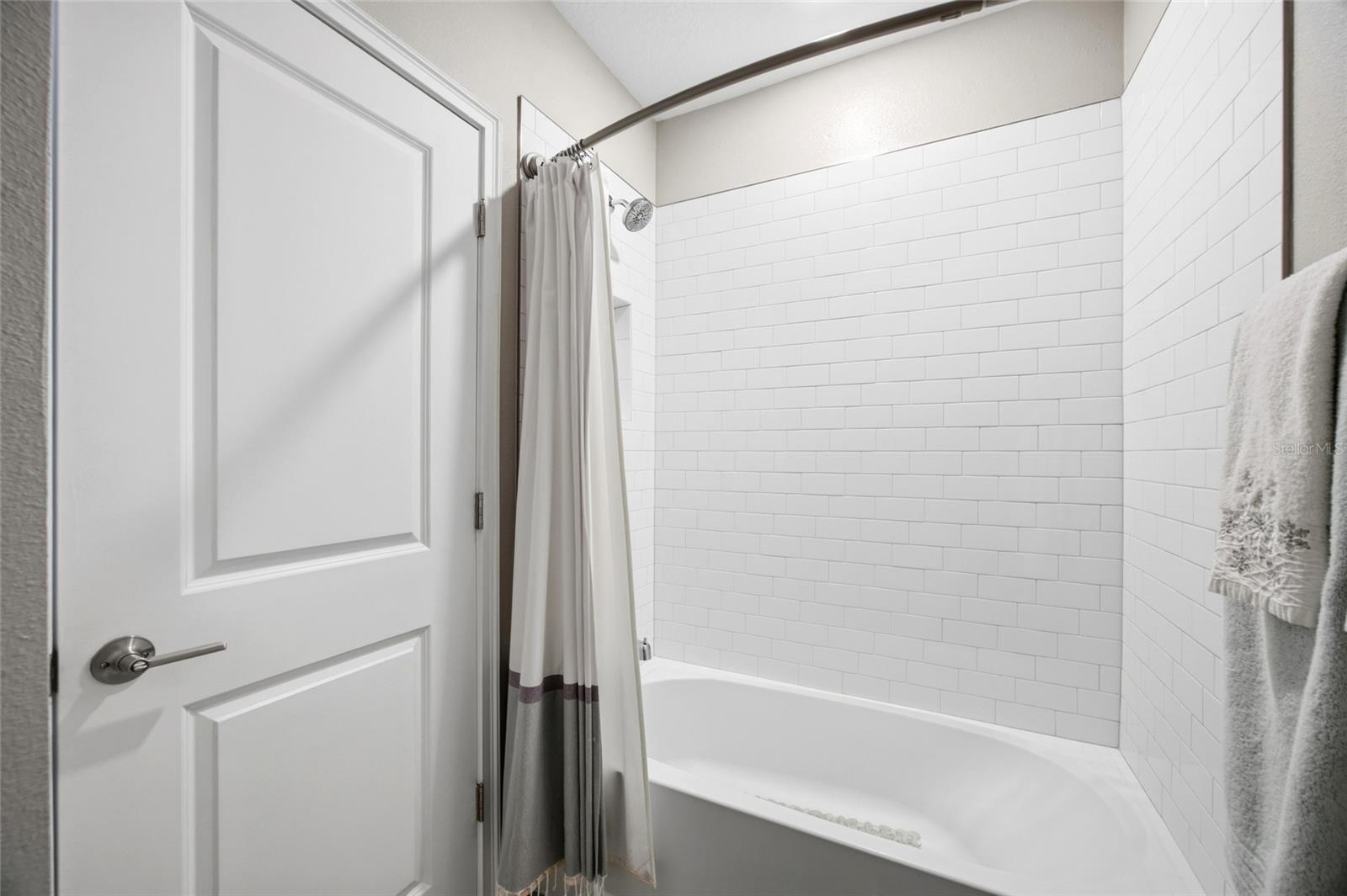 BRYANT SQUARE - Residential