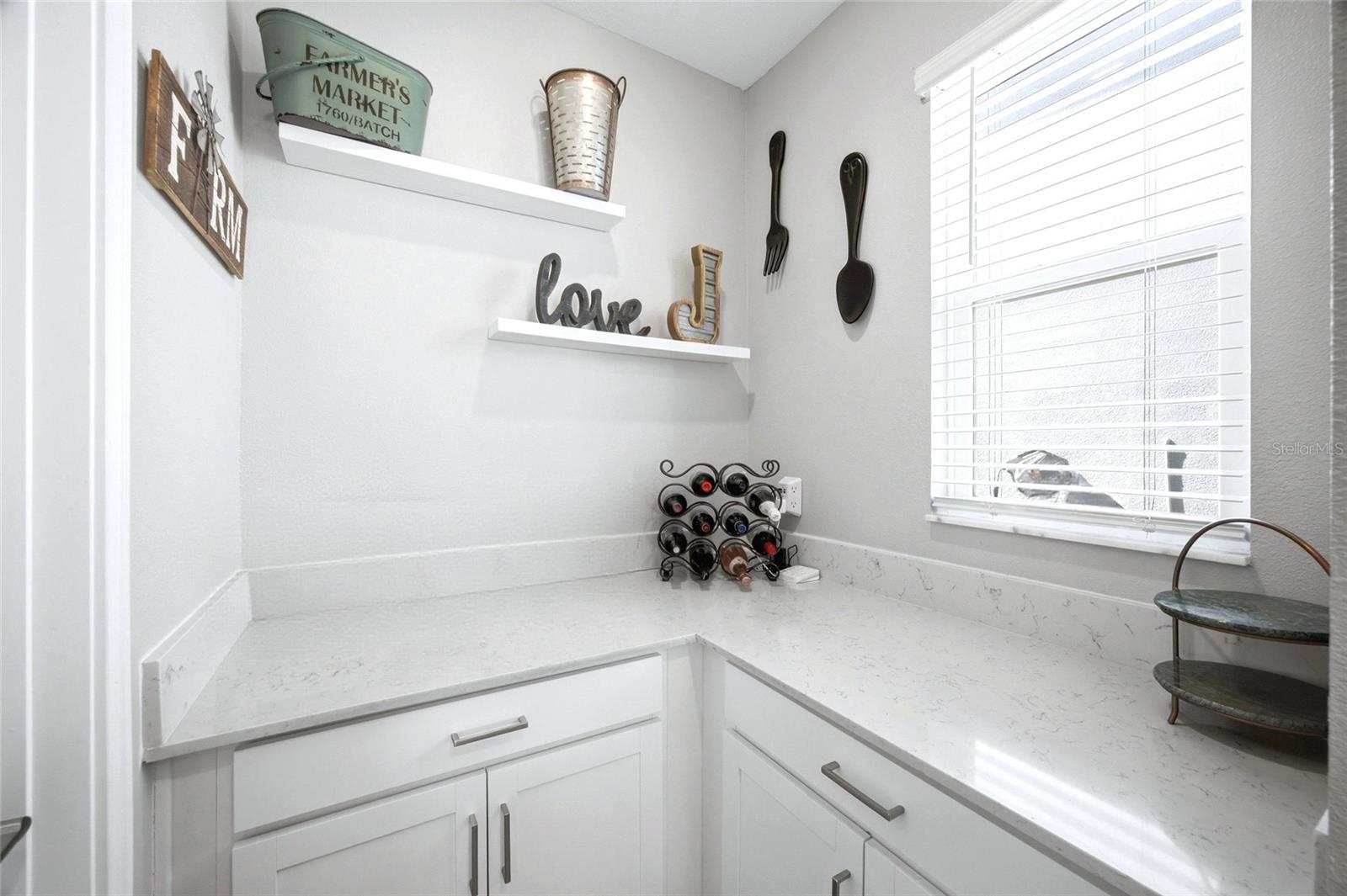 BRYANT SQUARE - Residential