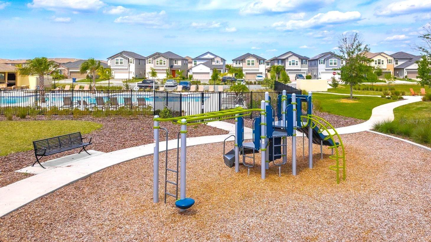 BRYANT SQUARE - Residential