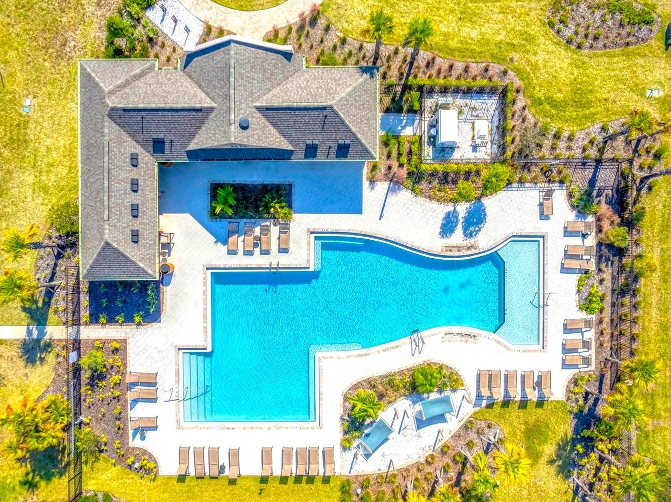 BRYANT SQUARE - Residential