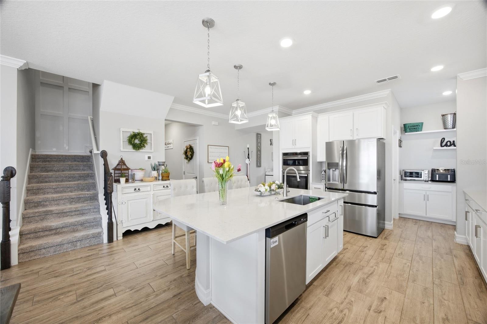 BRYANT SQUARE - Residential