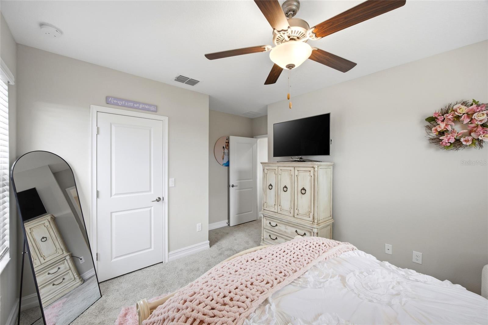 BRYANT SQUARE - Residential