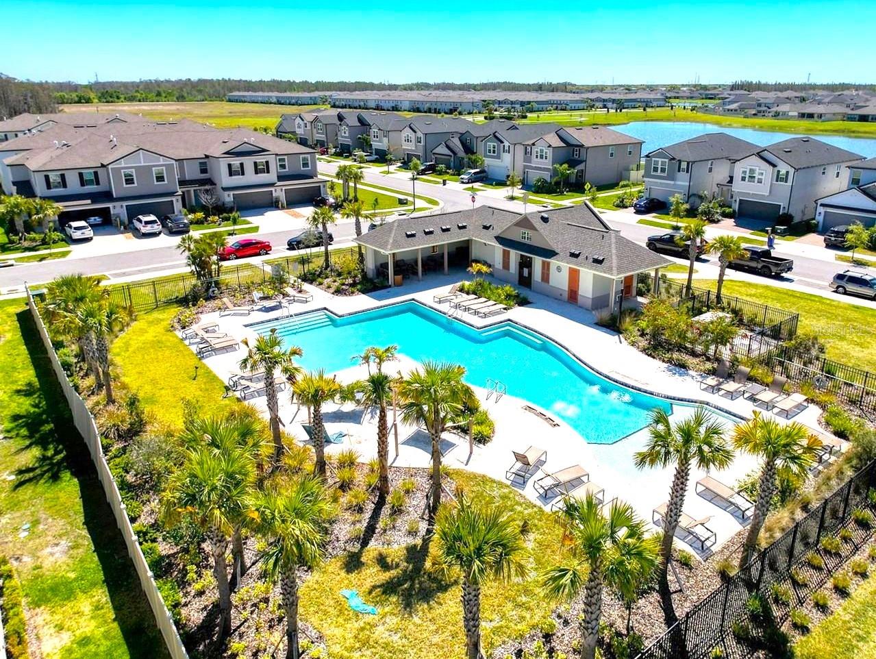 BRYANT SQUARE - Residential