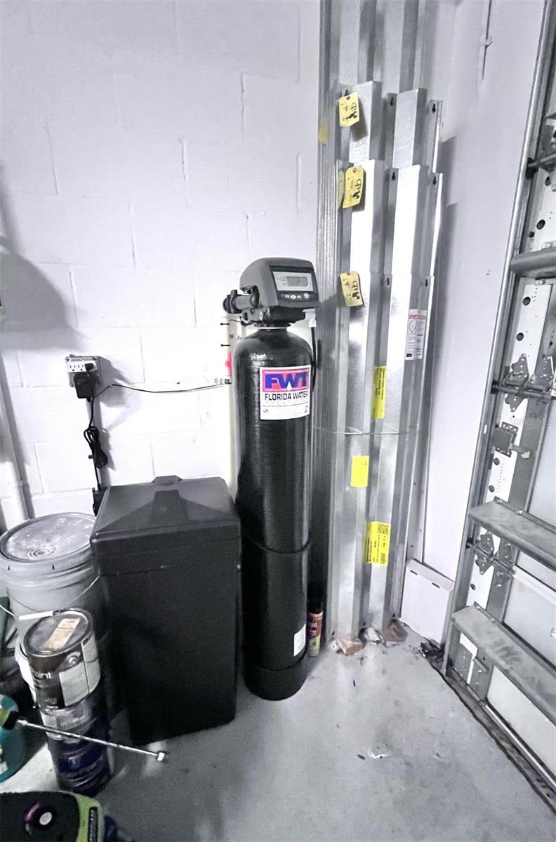 BRYANT SQUARE - Residential