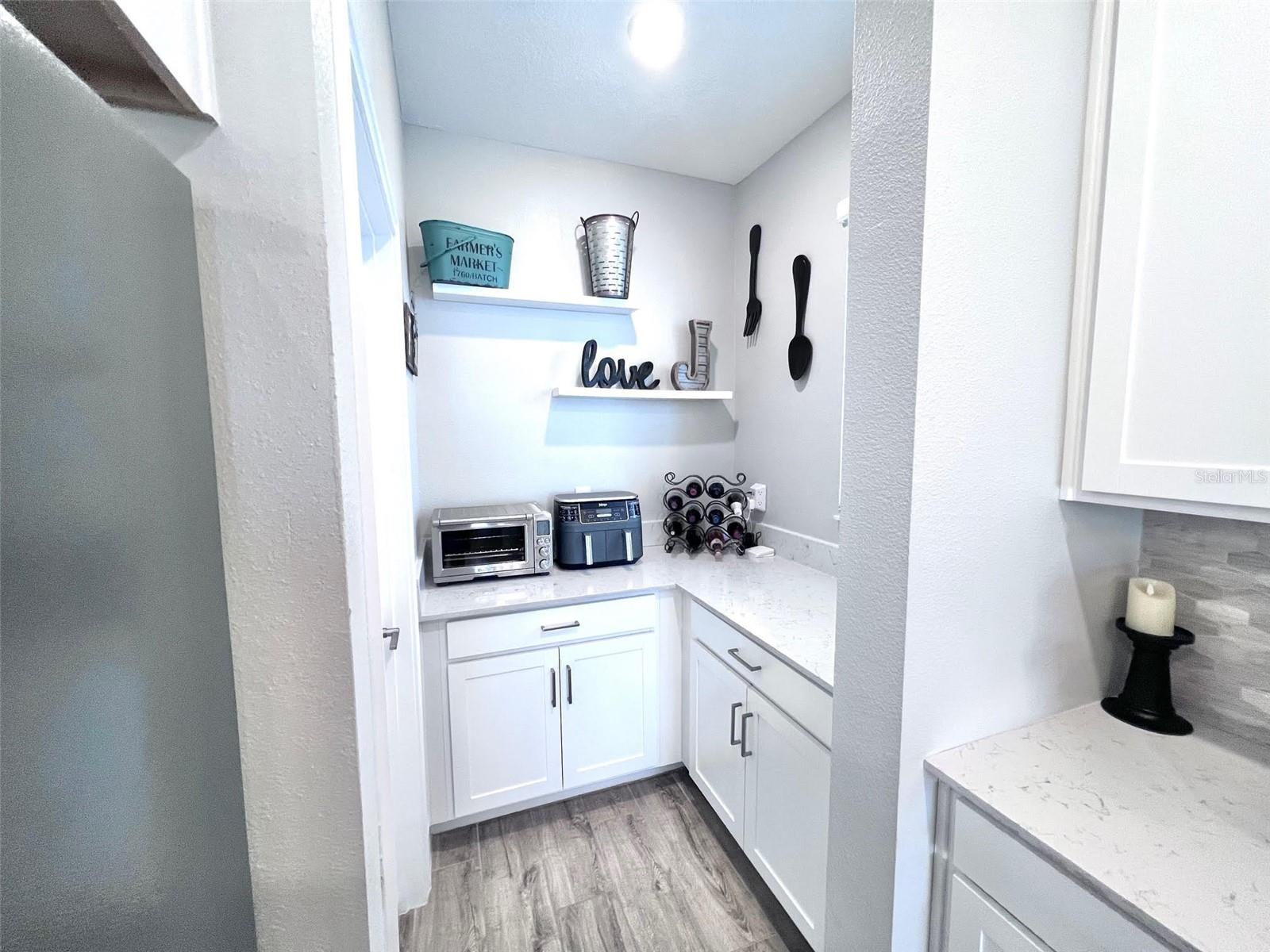 BRYANT SQUARE - Residential