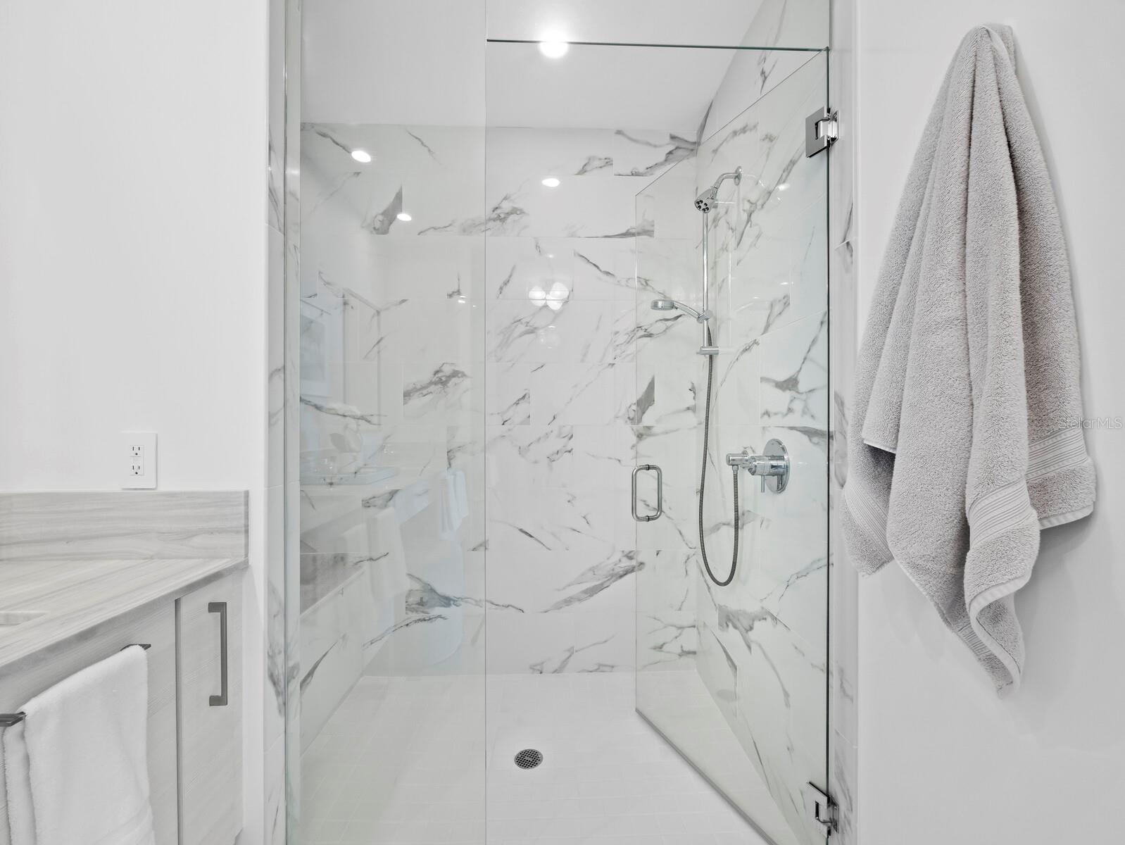 VUE SARASOTA BAY - Residential