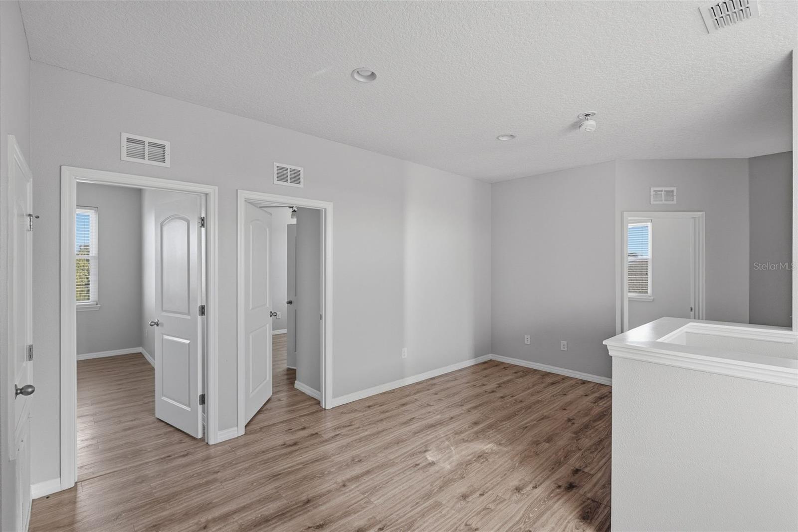 VILLAGES/BRIDGEWATER VILLAGE 1 - Residential