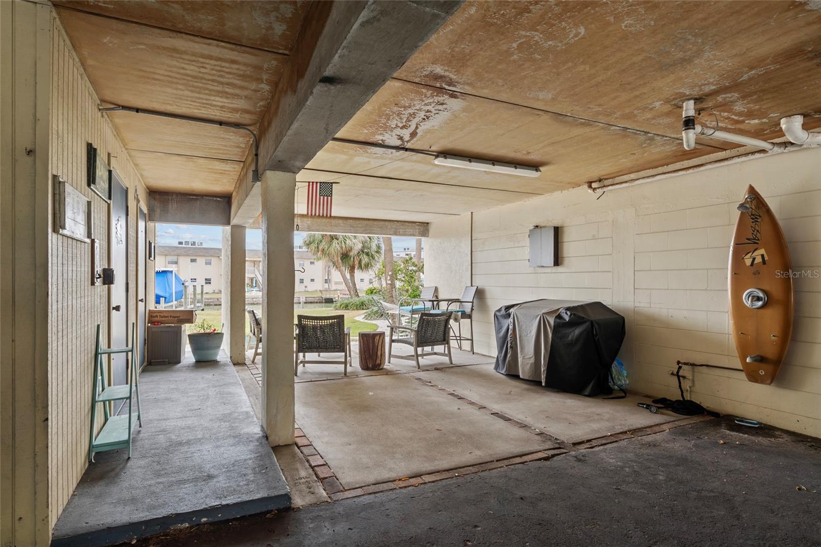 TIDES OF CAPRI WEST CONDO - Residential