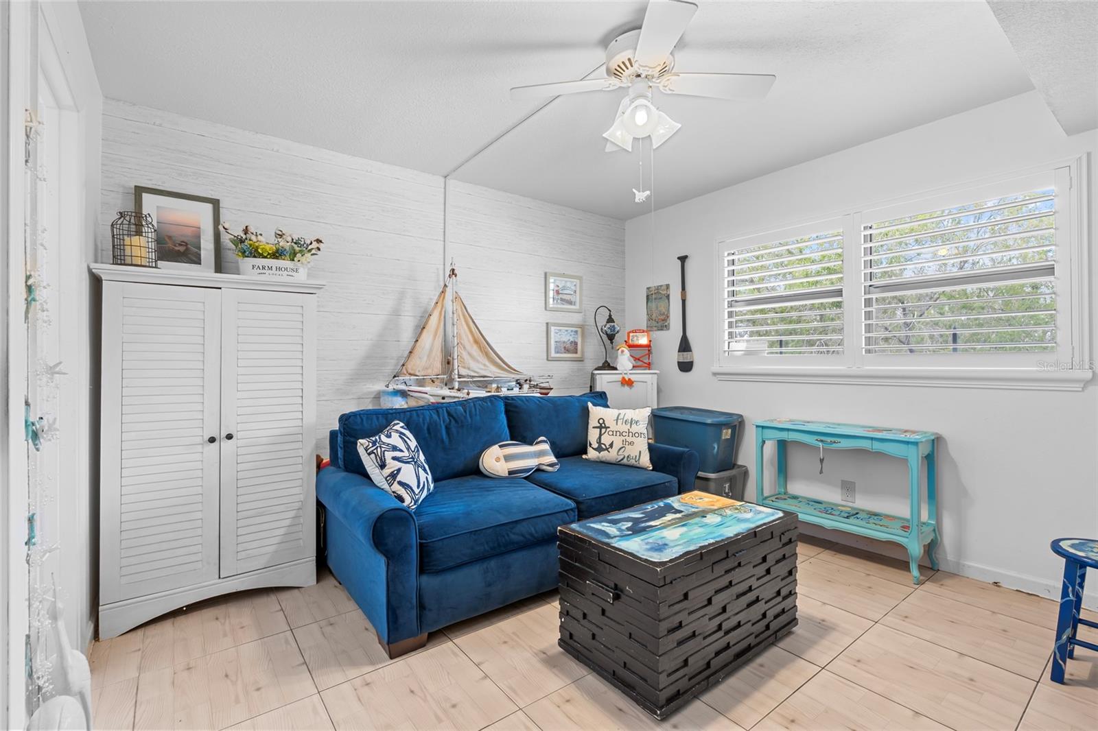 TIDES OF CAPRI WEST CONDO - Residential