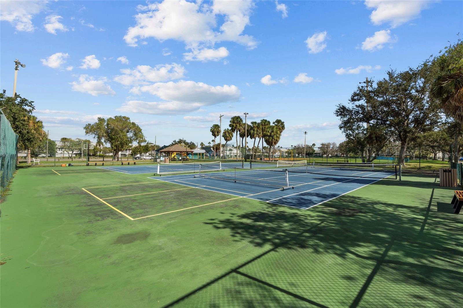 TIDES OF CAPRI WEST CONDO - Residential