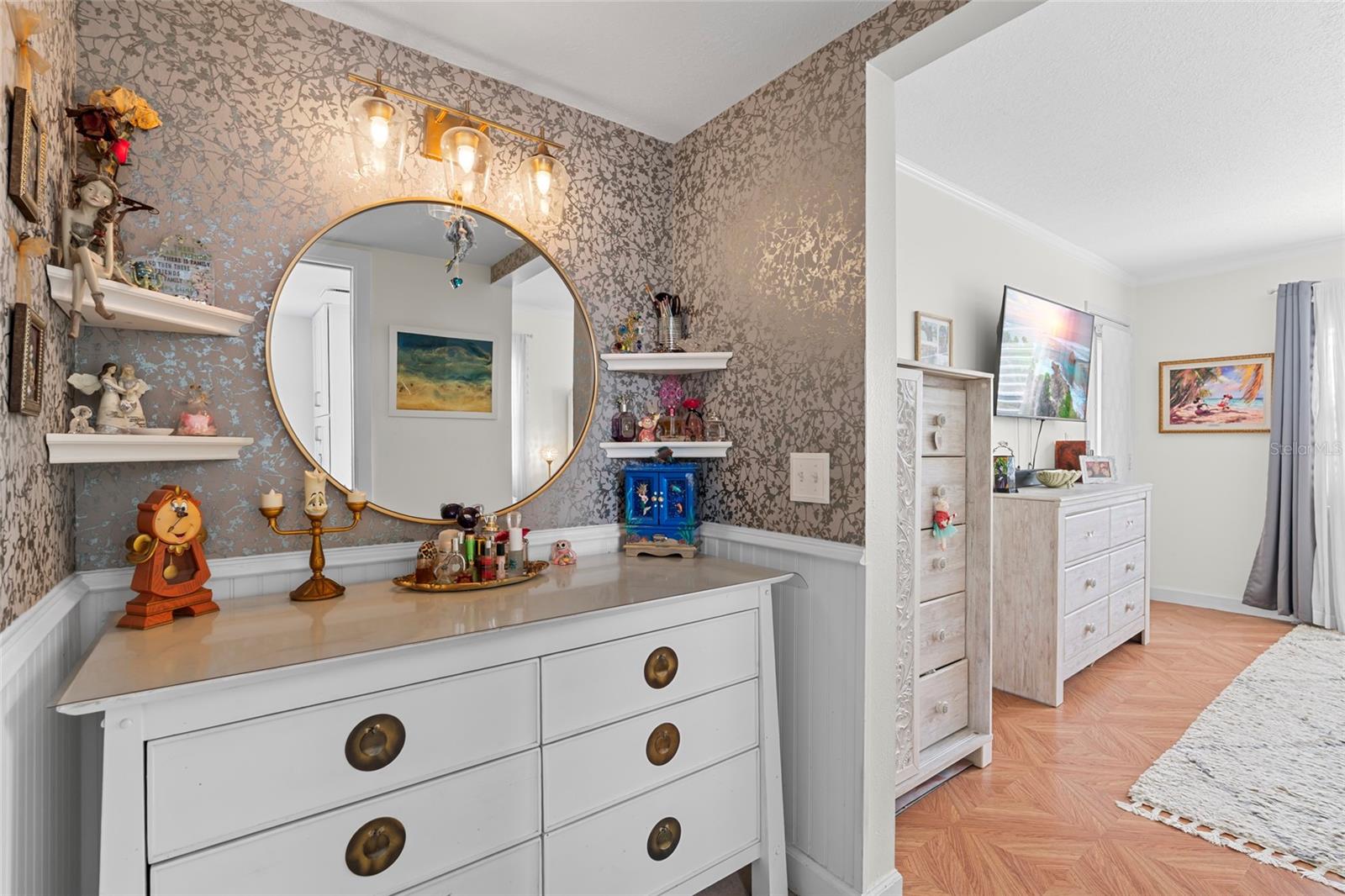 TIDES OF CAPRI WEST CONDO - Residential