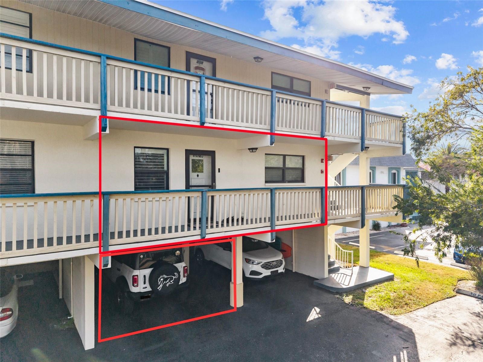 TIDES OF CAPRI WEST CONDO - Residential