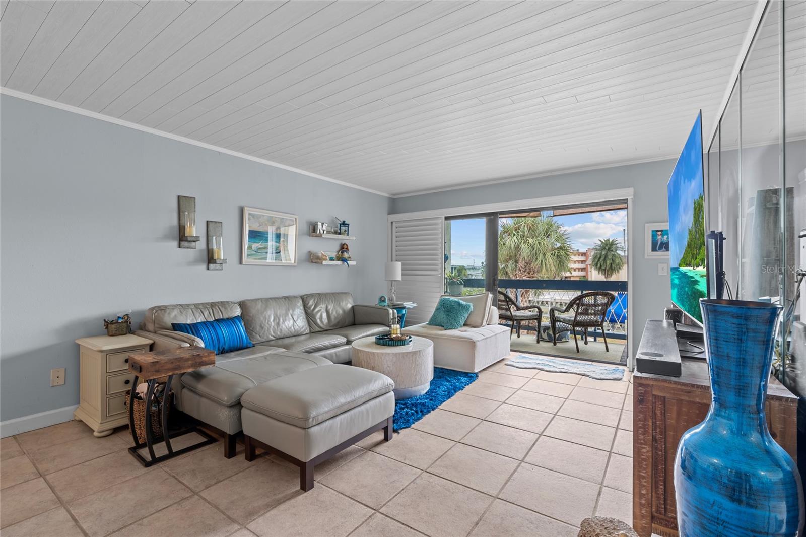 TIDES OF CAPRI WEST CONDO - Residential