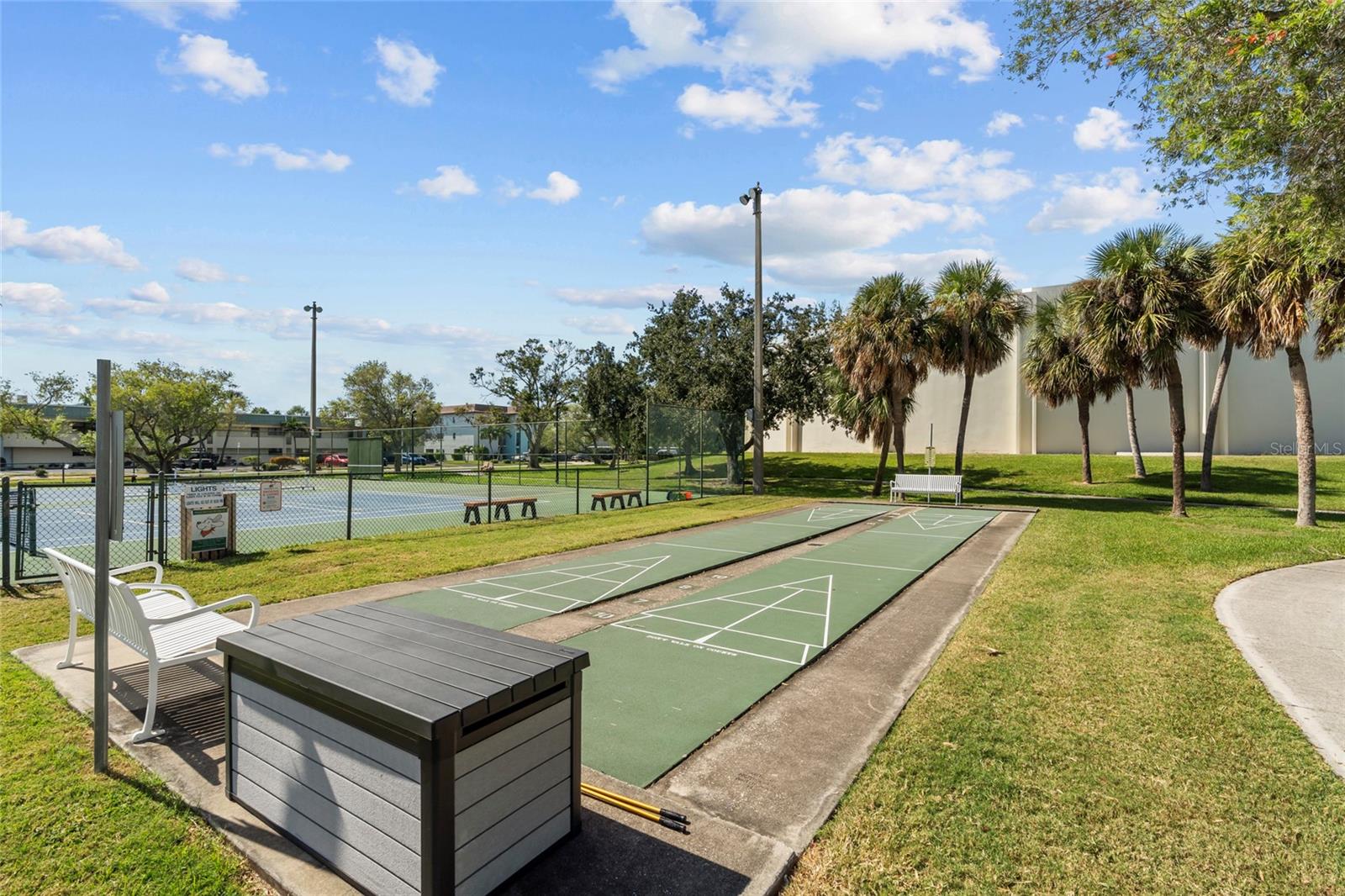 TIDES OF CAPRI WEST CONDO - Residential