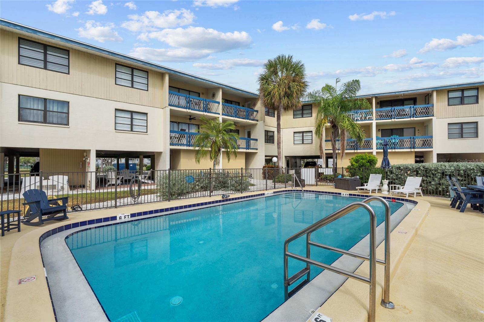 TIDES OF CAPRI WEST CONDO - Residential