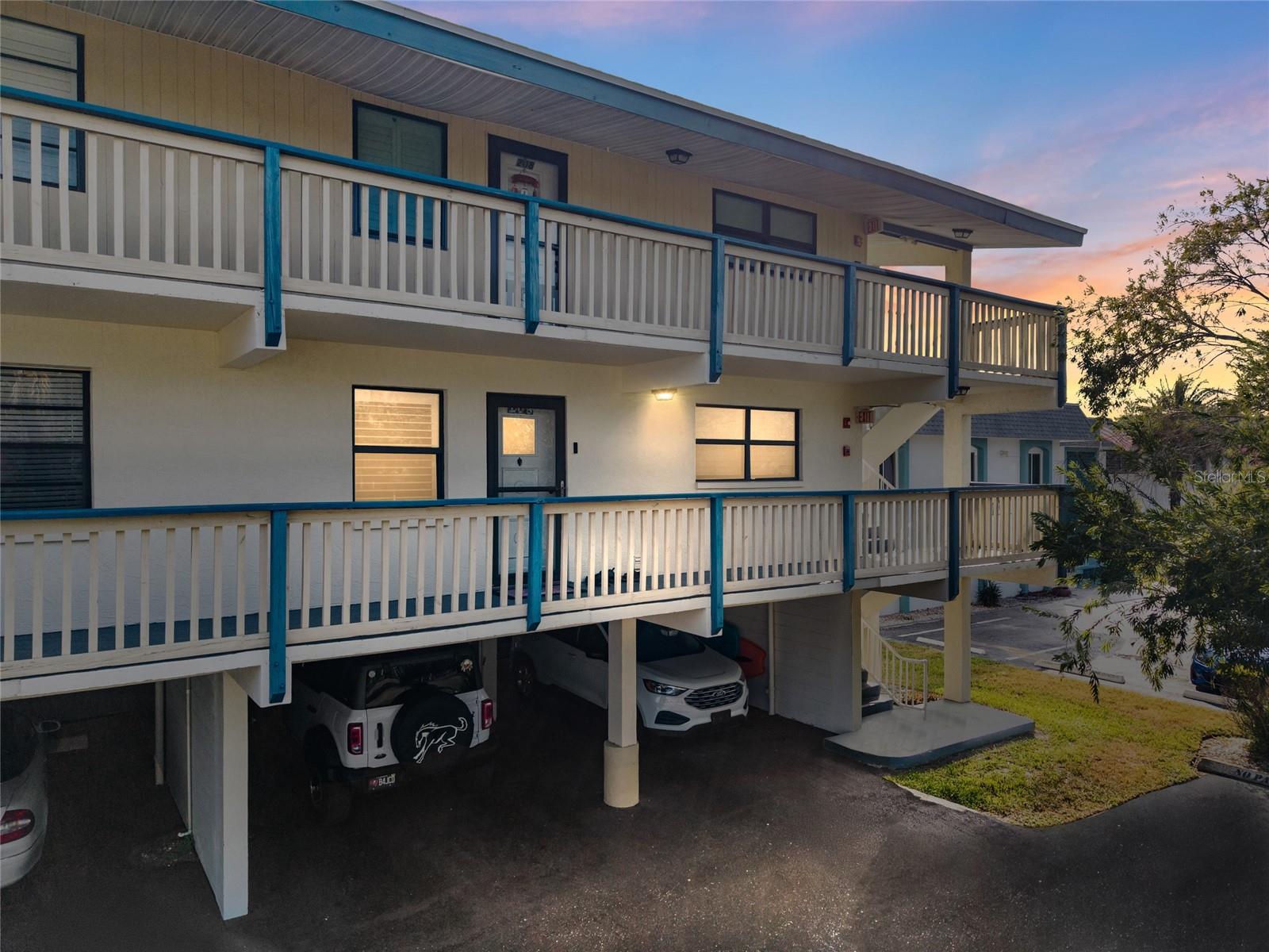 Casas a venda 1 - Jen Dantas 11650 CAPRI CIRCLE S 108